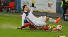 E: Piast Gliwice - Wisła Kraków. 2017-03-04